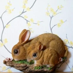 Konijn Met Jong - Muurplaat