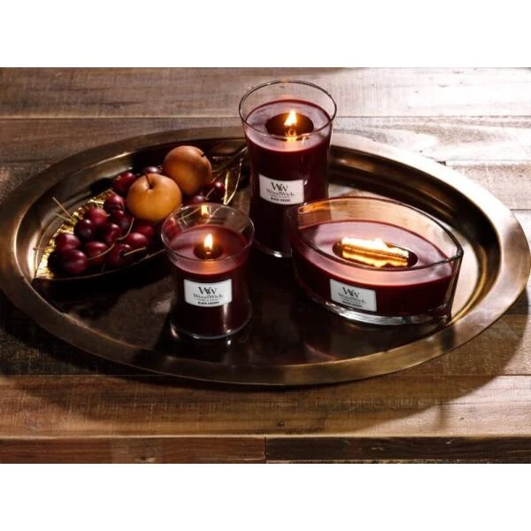 WoodWick Medium Candle - Black Cherry - Afbeelding 2